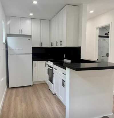 7521 NE 2nd Ct, Miami, FL 33138