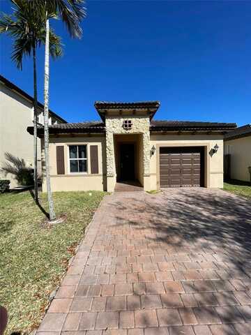 2401 NE 4th St, Homestead, FL 33033