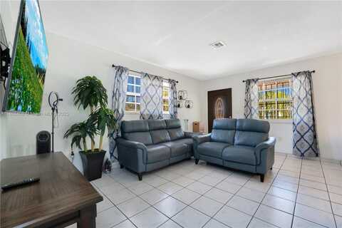 460 NE 75th St, Miami, FL 33138