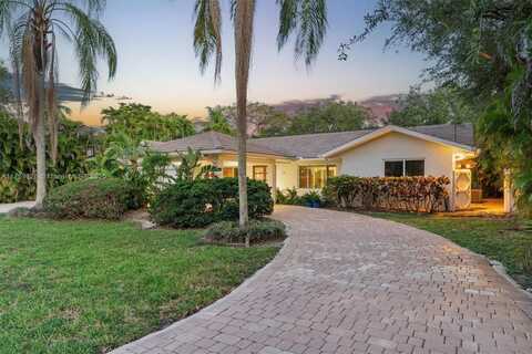 5930 SW 81 St, South Miami, FL 33143