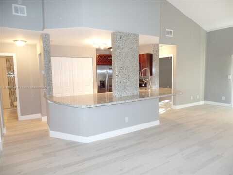 3417 NW 44th St, Oakland Park, FL 33309