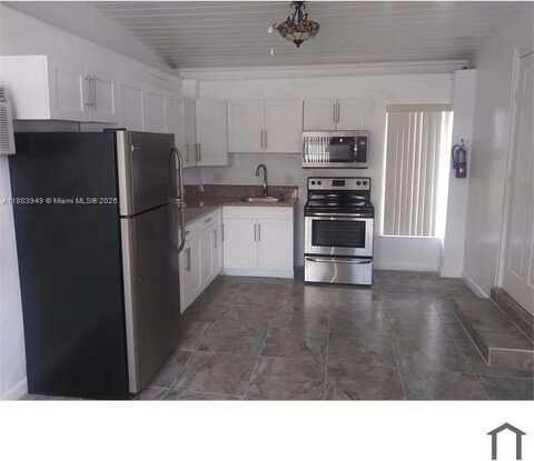 17 NE 2nd Rd, Homestead, FL 33030