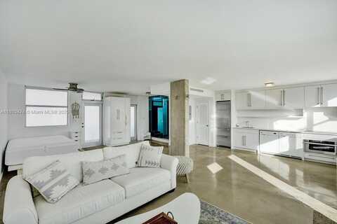 301 Ocean Dr, Miami Beach, FL 33139