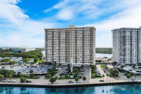 300 Bayview Dr, Sunny Isles Beach, FL 33160