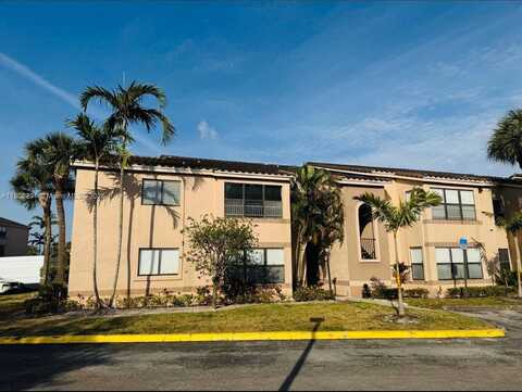 2846 S University Dr, Davie, FL 33328