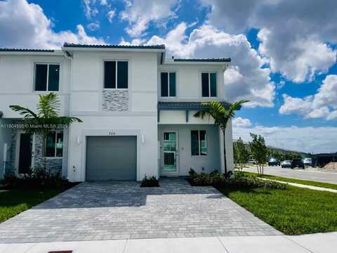 720 SE 13th St Cir, Homestead, FL 33034