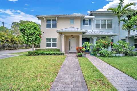 5040 Eucalyptus Dr, Hollywood, FL 33021