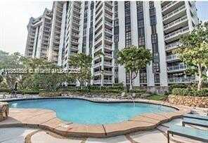 2000 Towerside Ter, Miami, FL 33138