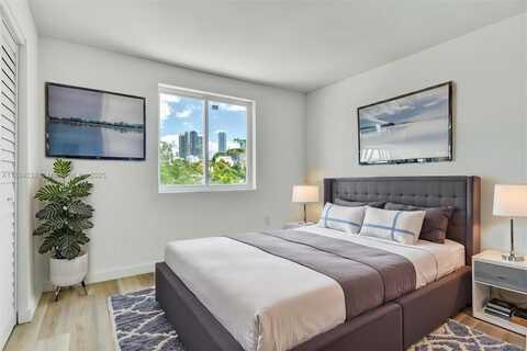 620 SW 10th St, Miami, FL 33130