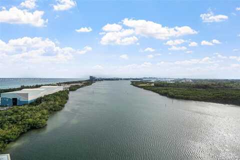 300 Bayview Dr, Sunny Isles Beach, FL 33160