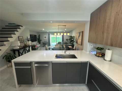 8443 SW 137th Ave, Miami, FL 33183