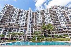 540 Brickell Key Dr, Miami, FL 33131