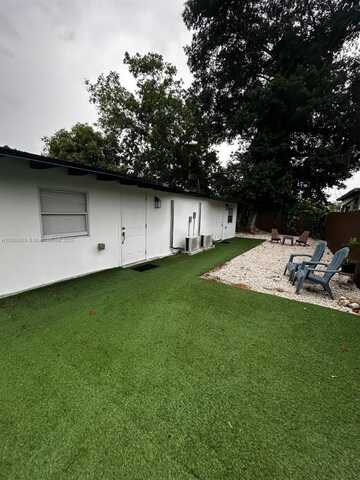1945 NW 33rd St, Miami, FL 33142