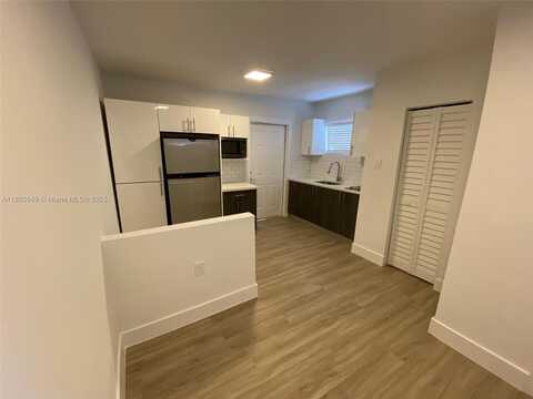 11310 Peachtree Dr, Miami, FL 33161