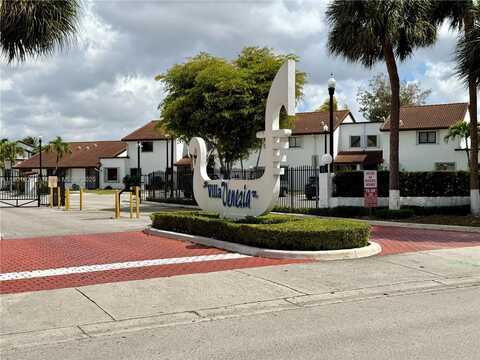 1461 SW 124th Ct, Miami, FL 33184
