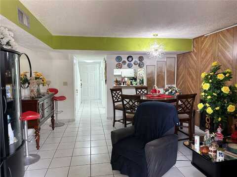 260 NW 107th Ave, Miami, FL 33172