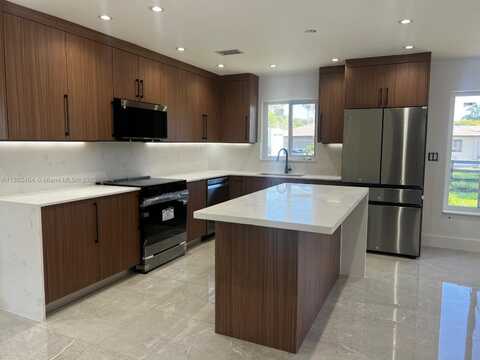 1590 SW 139th Ave, Davie, FL 33325
