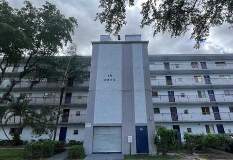 8560 N Sherman Cir, Miramar, FL 33025