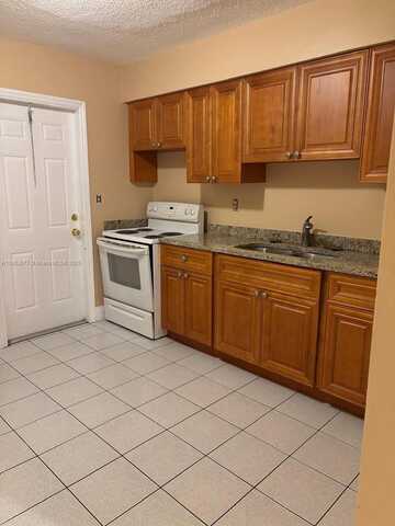 6317 Pierce St, Hollywood, FL 33024