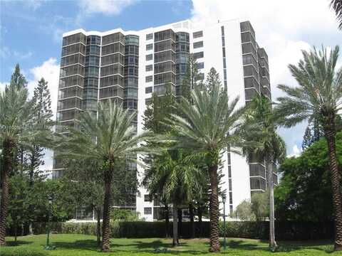 20100 W Country Club Dr, Aventura, FL 33180