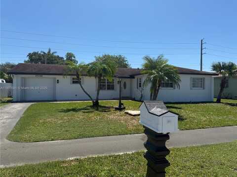 17035 SW 107th Ct, Miami, FL 33157
