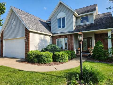 2453 Whitney Ave, Ontario, OH 44906