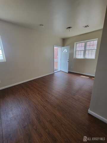 816 Amboy Avenue, Perth Amboy, NJ 08861