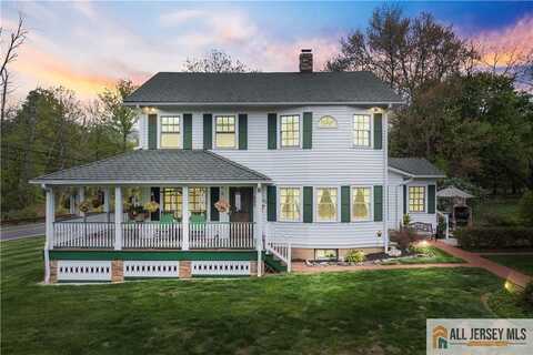 693 Weston Canal Road, Franklin, NJ 08873