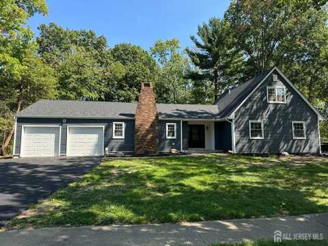 8 Woodlot Road, East Brunswick, NJ 08816