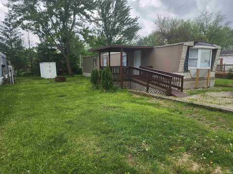 819 Greenbriar Drive, Hartford City, IN 47348