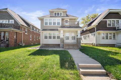 2745 N 54th St, Milwaukee, WI 53210