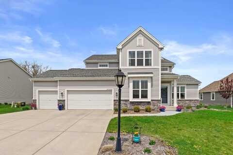 N48w15436 Aster Ct, Menomonee Falls, WI 53051