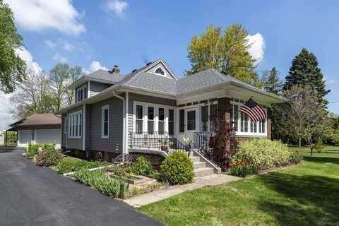 W227n2879 Duplainville Rd, Waukesha, WI 53186