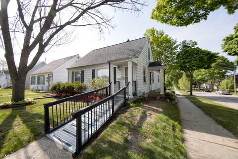 6133 W Arthur Ave, West Allis, WI 53219