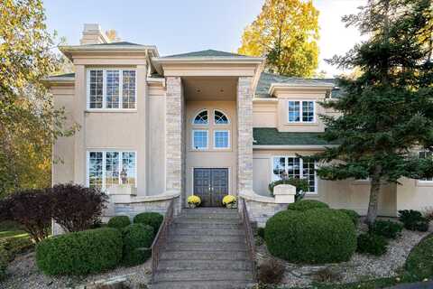 W5419 Pine Bluff Rd, La Crosse, WI 54601
