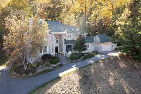W5419 Pine Bluff Rd, La Crosse, WI 54601