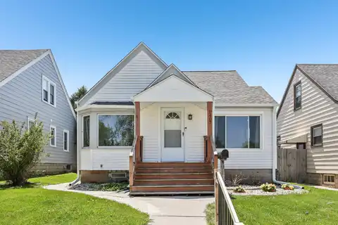 1407 Marshall Ave, South Milwaukee, WI 53172