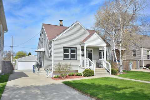 4427 S Pine Ave, Milwaukee, WI 53207