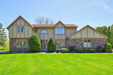20535 Dexter Ct, Brookfield, WI 53045