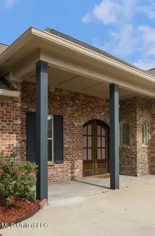 219 Bellamy Court, Flowood, MS 39232