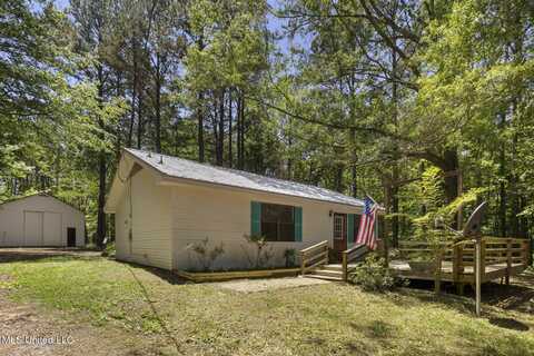 156 Country Estates Road, Florence, MS 39073