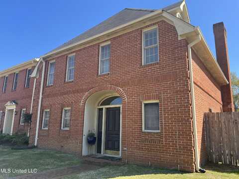 1 Village Green Circle, Jackson, MS 39211