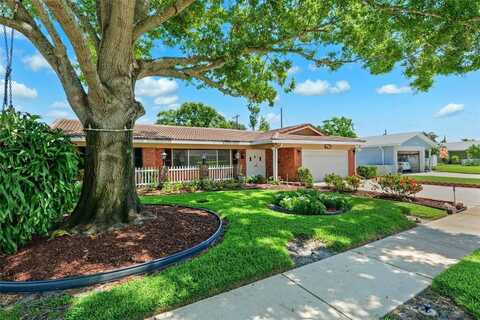 6365 32ND AVENUE N, Saint Petersburg, FL 33710