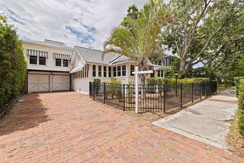 246 18TH AVENUE NE, Saint Petersburg, FL 33704