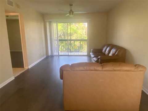 6328 NEWTOWN CIRCLE, TAMPA, FL 33615