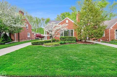 1898 Manchester, Grosse Pointe Woods, MI 48236