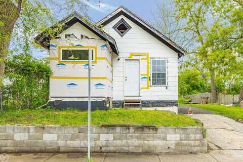 584 S Sanford, Pontiac, MI 48341