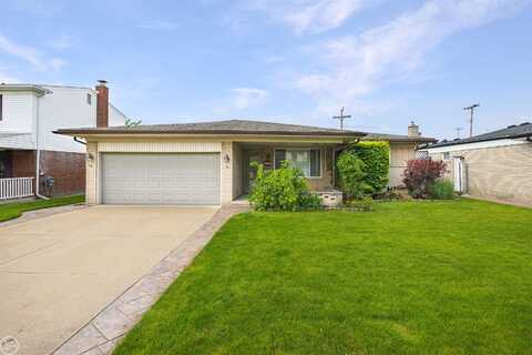 3823 Maddox, Warren, MI 48092