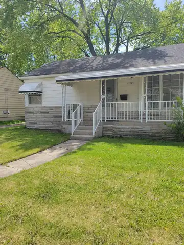 21700 Alger, Saint Clair Shores, MI 48080