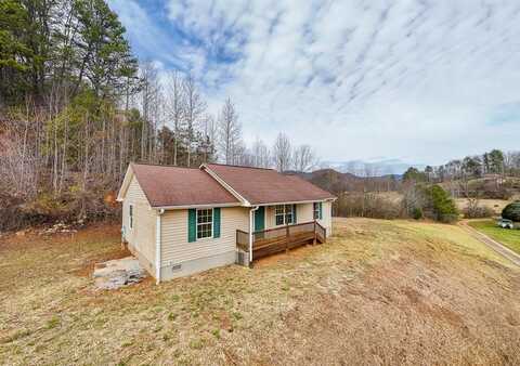 42 Leonard Davis Road, ROBBINSVILLE, NC 28771